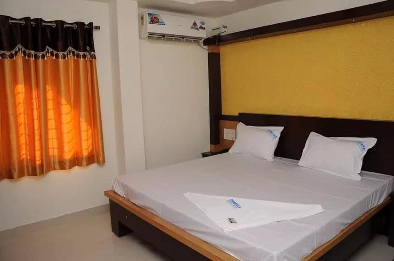 Dwaraka Residency Kakinada Ngoại thất bức ảnh