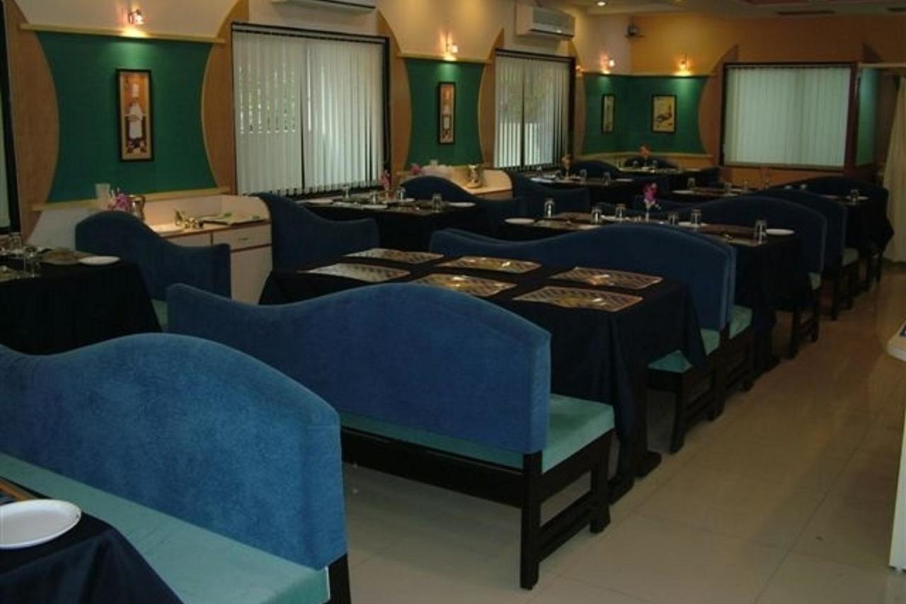 Dwaraka Residency Kakinada Ngoại thất bức ảnh